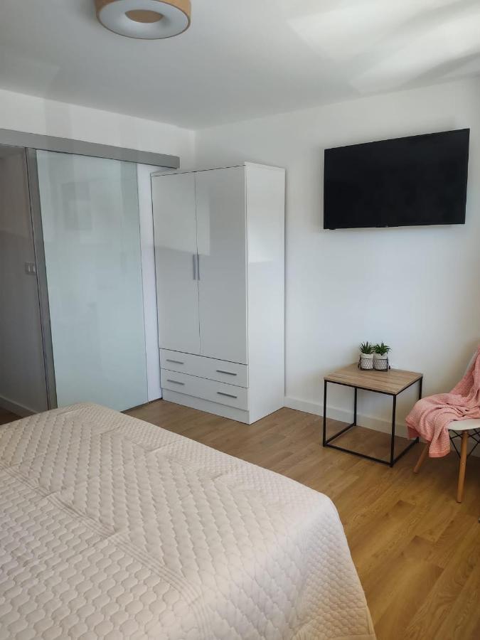 Apartamento Pequeno, Coqueto Y Centrico. Cedeira Exterior foto